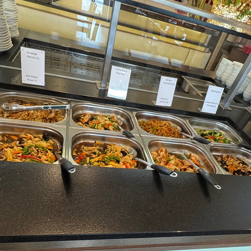 Ausgewogenes Buffet China Restaurant PALAST Liu Meng KG